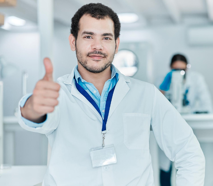 Gallor Pharmaceutical team — professionals discussing pharma products